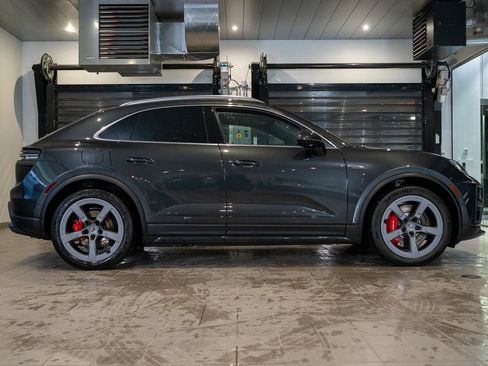 New 2025 Porsche Macan Turbo Electric image 8