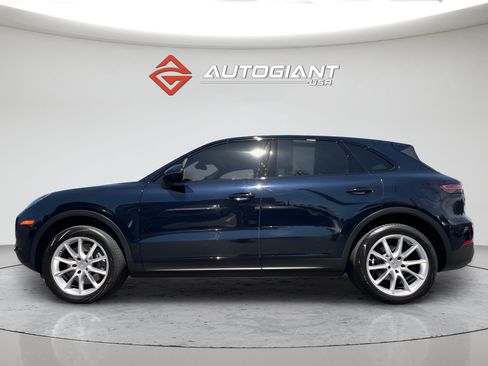 Used 2021 Porsche Cayenne AWD/4WD image 3