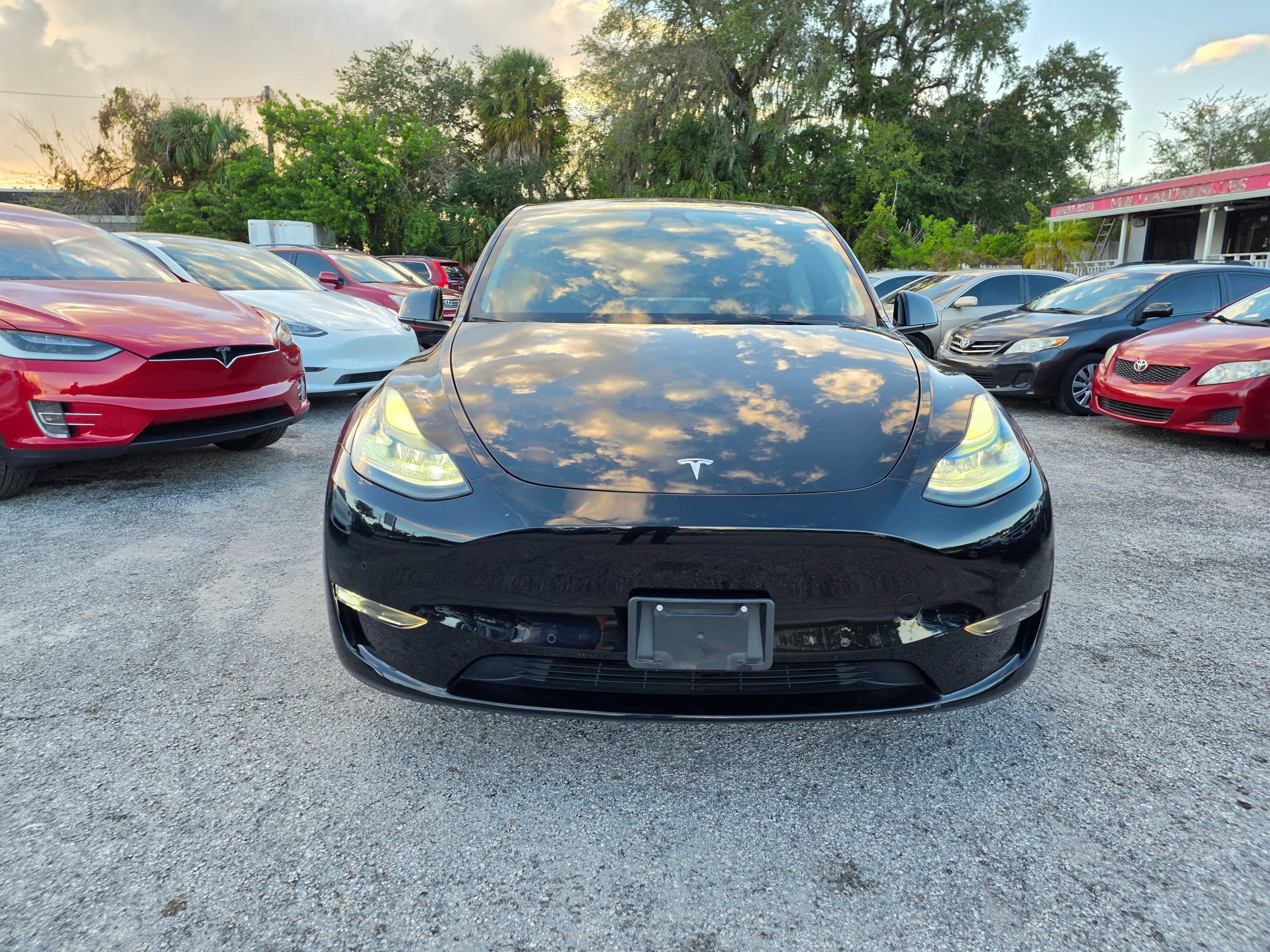 Used 2022 Tesla Model Y Performance AWD/4WD image 2