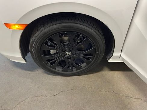 Used 2025 Honda Odyssey Sport-L image 28