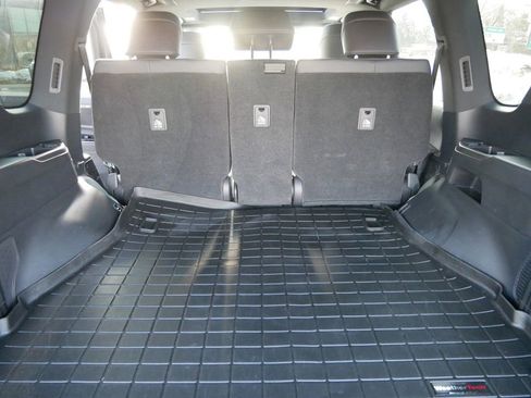 Used 2022 Lexus LX 600 600 Premium w/ Appearance Package image 12