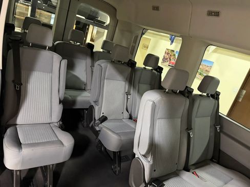 Used 2019 Ford Transit 150 XLT RWD image 31