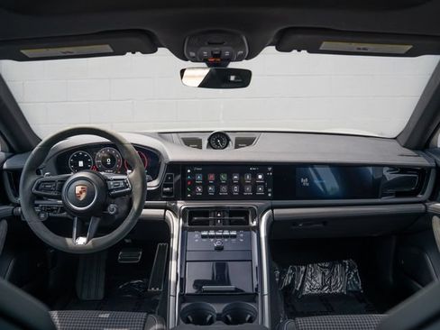 Certified 2025 Porsche Panamera 4 AWD/4WD image 21