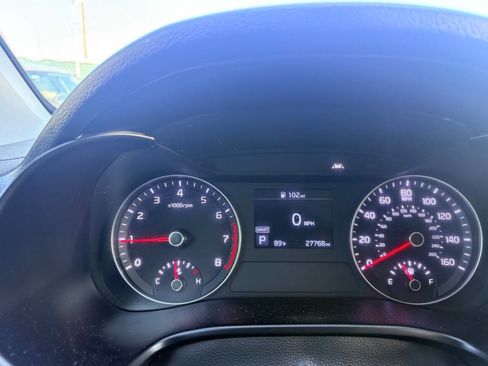 Used 2019 Kia Forte LXS FWD image 8
