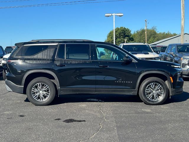 Used 2026 Chevrolet Traverse LT AWD/4WD image 46