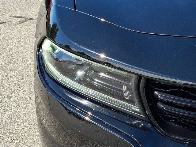 Used 2022 Dodge Charger SXT w/ Plus Group RWD image 9