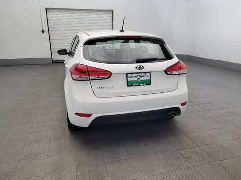 Used 2017 Kia Forte LX image 6