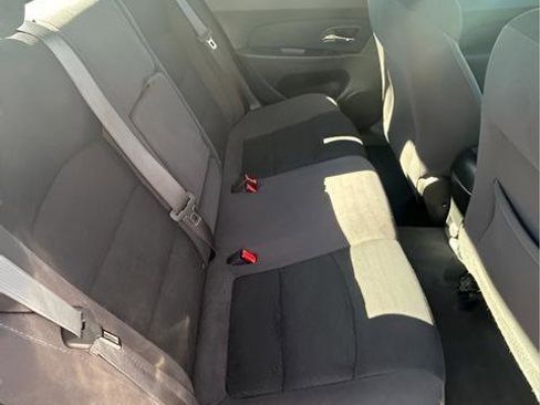Used 2015 Chevrolet Cruze LT FWD image 20
