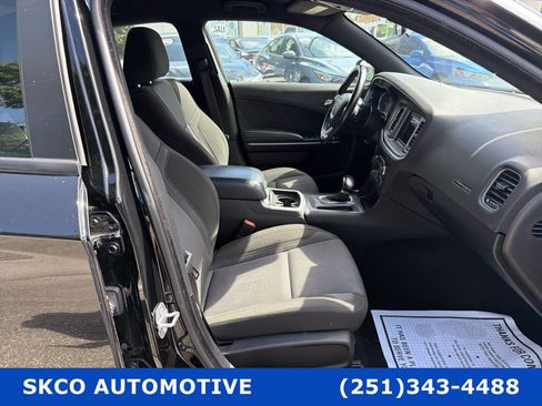 Used 2022 Dodge Charger SXT RWD image 13