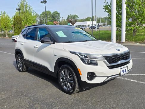 Used 2021 Kia Seltos S AWD/4WD image 8