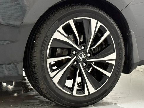 Used 2017 Honda Accord EX-L image 31