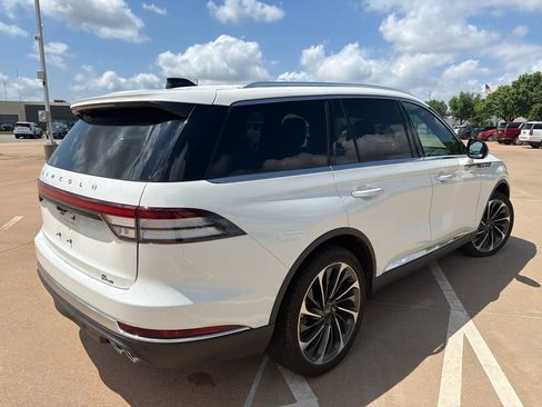 Used 2025 Lincoln Aviator Reserve w/ Equipment Group 201A AWD/4WD image 4