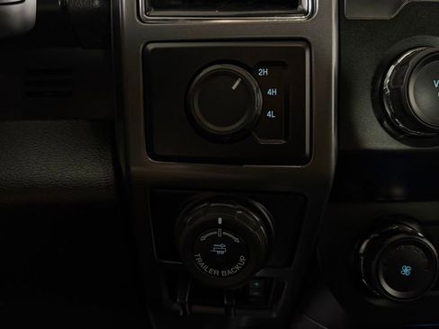 Used 2019 Ford F150 XLT w/ Equipment Group 302A Luxury AWD/4WD image 22