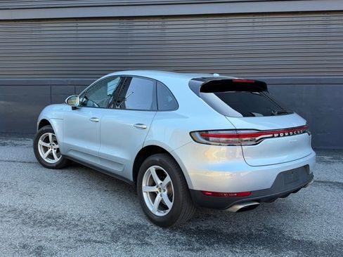 Certified 2019 Porsche Macan image 8