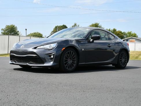 Used 2019 Toyota 86 RWD image 3
