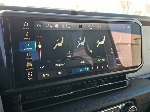 Used 2024 Jeep Gladiator Sport image 12