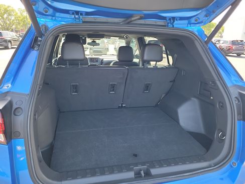 Used 2024 Chevrolet Equinox RS FWD image 4