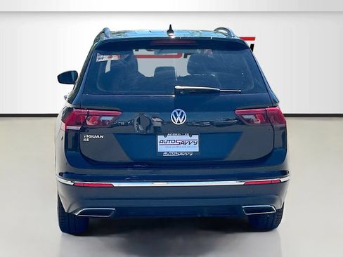 Used 2020 Volkswagen Tiguan SE FWD image 6