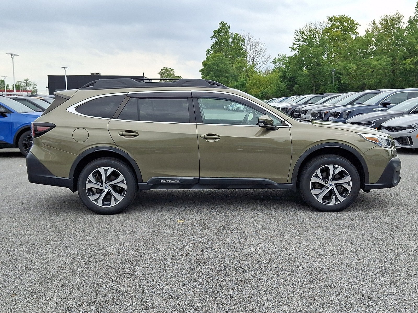 Used 2021 Subaru Outback Limited AWD/4WD image 4