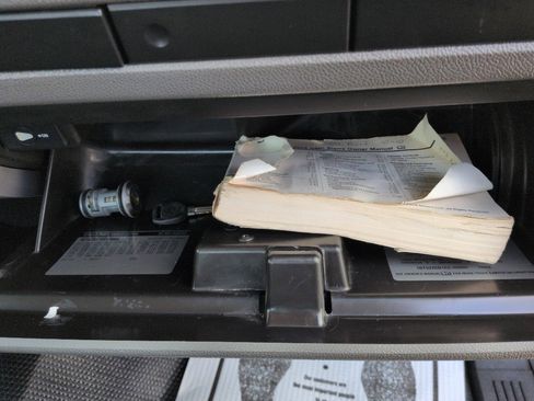 Used 2012 GMC Sierra 2500 W/T w/ Snow Plow Prep Package image 26