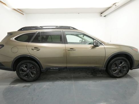 Used 2020 Subaru Outback Onyx Edition XT AWD/4WD image 9