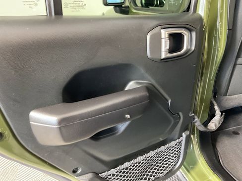 Used 2020 Jeep Wrangler Unlimited Sport image 18