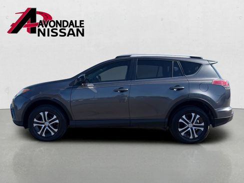 Used 2016 Toyota RAV4 LE FWD image 3