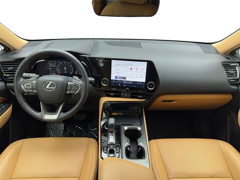 Used 2025 Lexus NX 250 FWD w/ Premium Package image 16