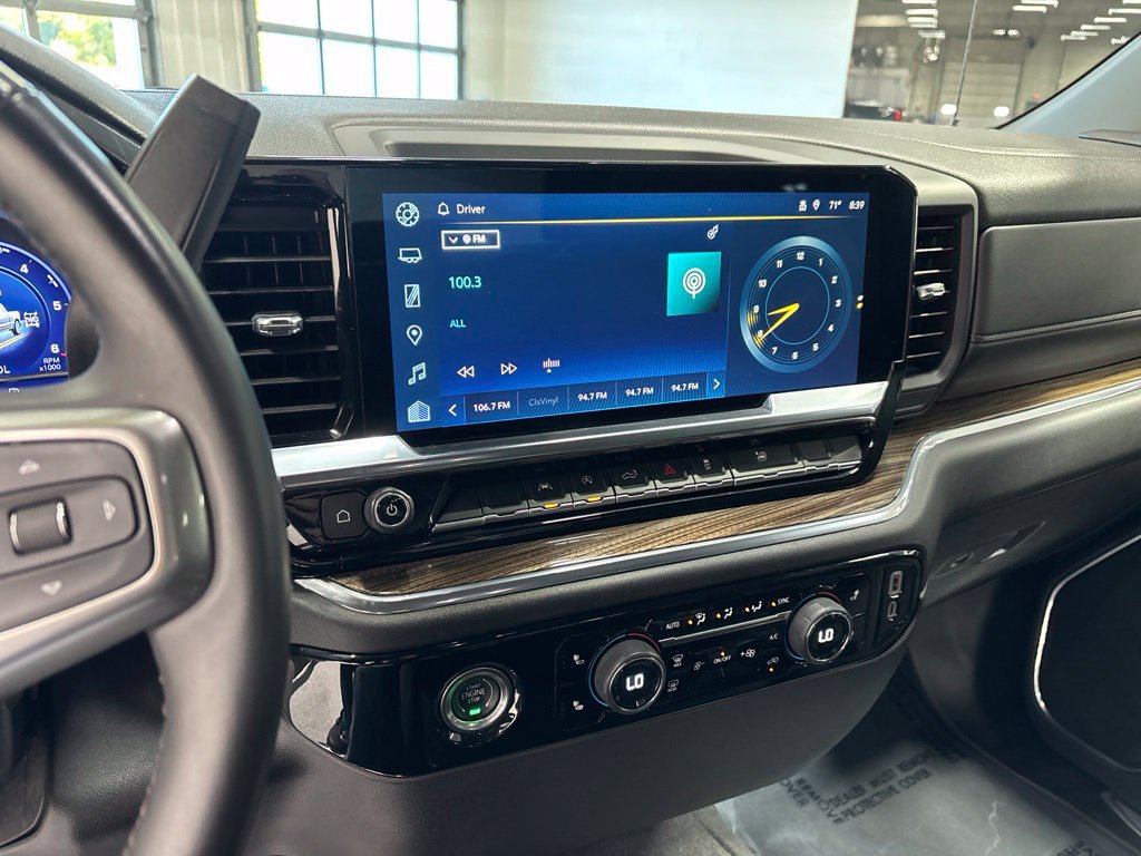 Used 2024 Chevrolet Silverado 1500 LT AWD/4WD image 16