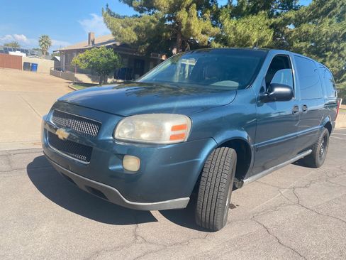 Used 2005 Chevrolet Uplander w/ Climate Package image 4