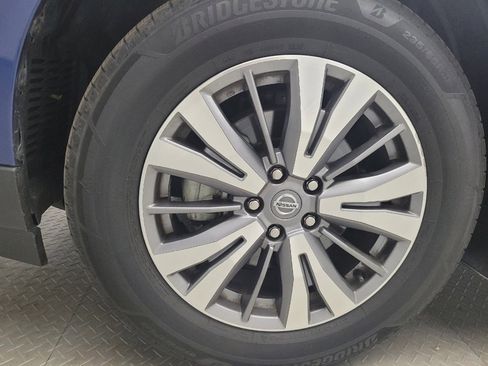 Used 2020 Nissan Pathfinder S AWD/4WD image 31