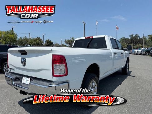 Used 2024 RAM 3500 Big Horn AWD/4WD image 3
