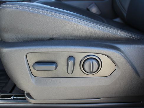 Used 2022 GMC Sierra 3500 Denali w/ Denali Ultimate Package image 59