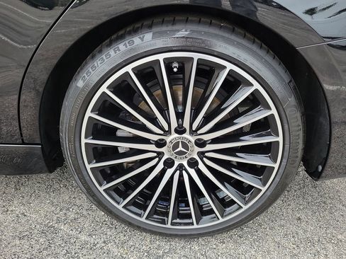 Used 2022 Mercedes-Benz C 300 Sedan image 10