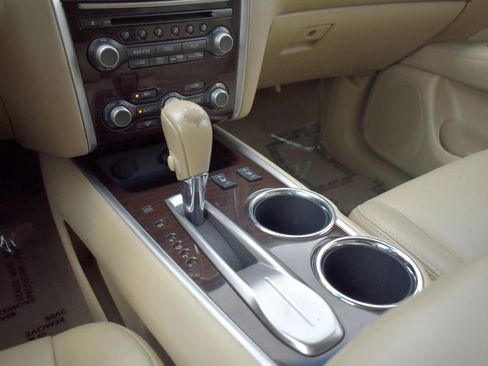 Used 2013 Nissan Pathfinder SL image 28