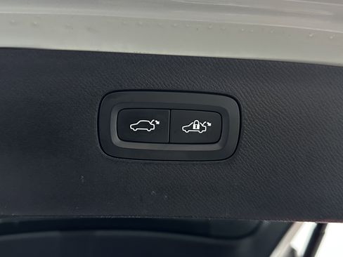 Used 2022 Volvo XC90 T6 Inscription w/ Advanced Package image 33