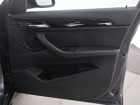 Used 2018 BMW X1 xDrive28i w/ Convenience Package image 11