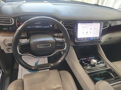 Used 2022 Jeep Grand Wagoneer Series I AWD/4WD image 7