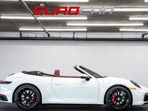 Used 2022 Porsche 911 Carrera image 7