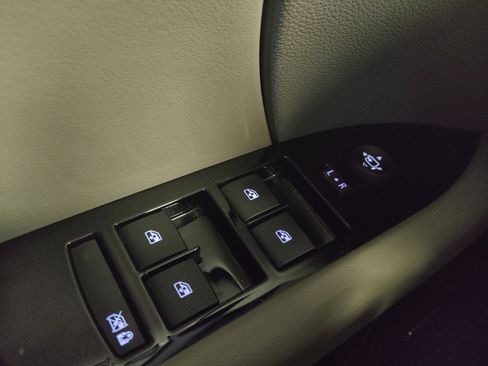 Used 2016 Cadillac XTS Luxury FWD image 27