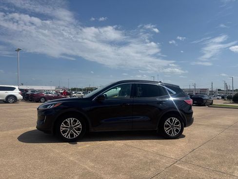 Used 2021 Ford Escape SEL w/ Technology Package FWD image 9