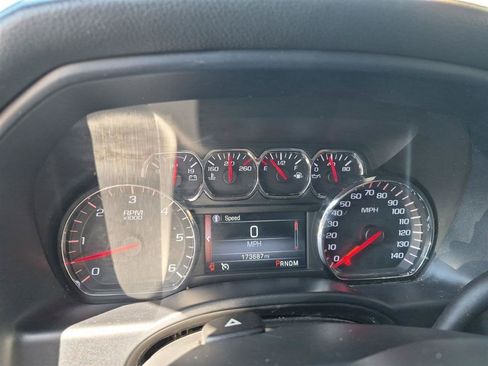 Used 2014 GMC Sierra 1500 SLE w/ SLE Value Package AWD/4WD image 9