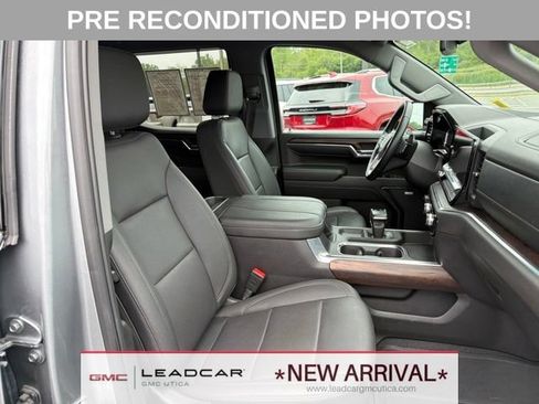 Used 2024 GMC Sierra 1500 SLT w/ SLT Premium Plus Package AWD/4WD image 11