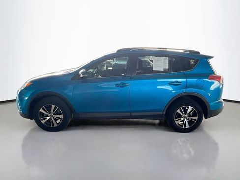 Used 2017 Toyota RAV4 XLE image 5