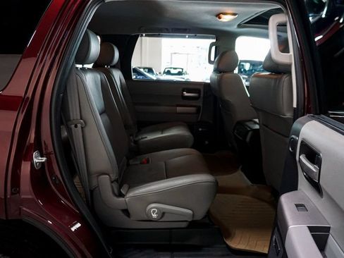 Used 2010 Toyota Sequoia Limited AWD/4WD image 63