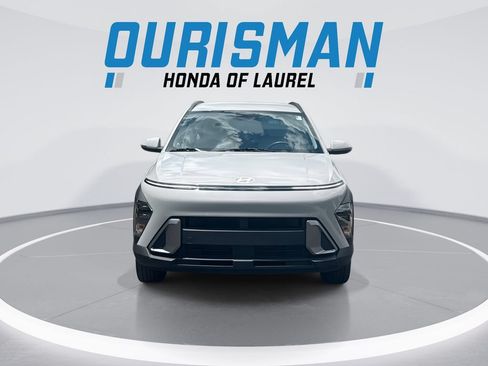 Used 2025 Hyundai Kona SEL AWD/4WD image 3