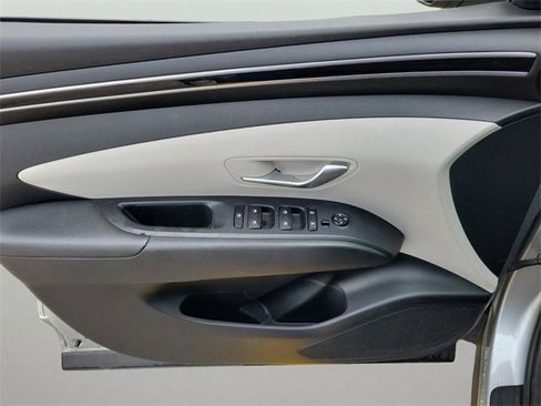 Used 2022 Hyundai Tucson SEL image 13
