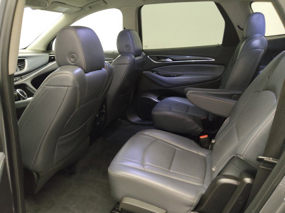 Used 2019 Buick Enclave Essence FWD image 18