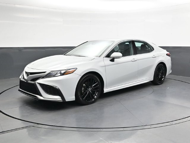 Used 2024 Toyota Camry XSE FWD image 10