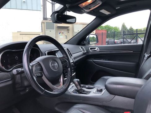 Used 2020 Jeep Grand Cherokee Limited AWD/4WD image 7